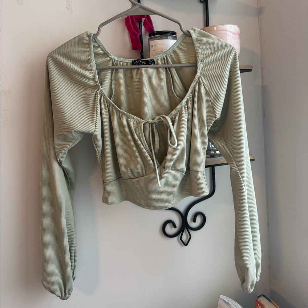 Nasty Gal Green Long Sleeve Crop Blouse with Tie Front